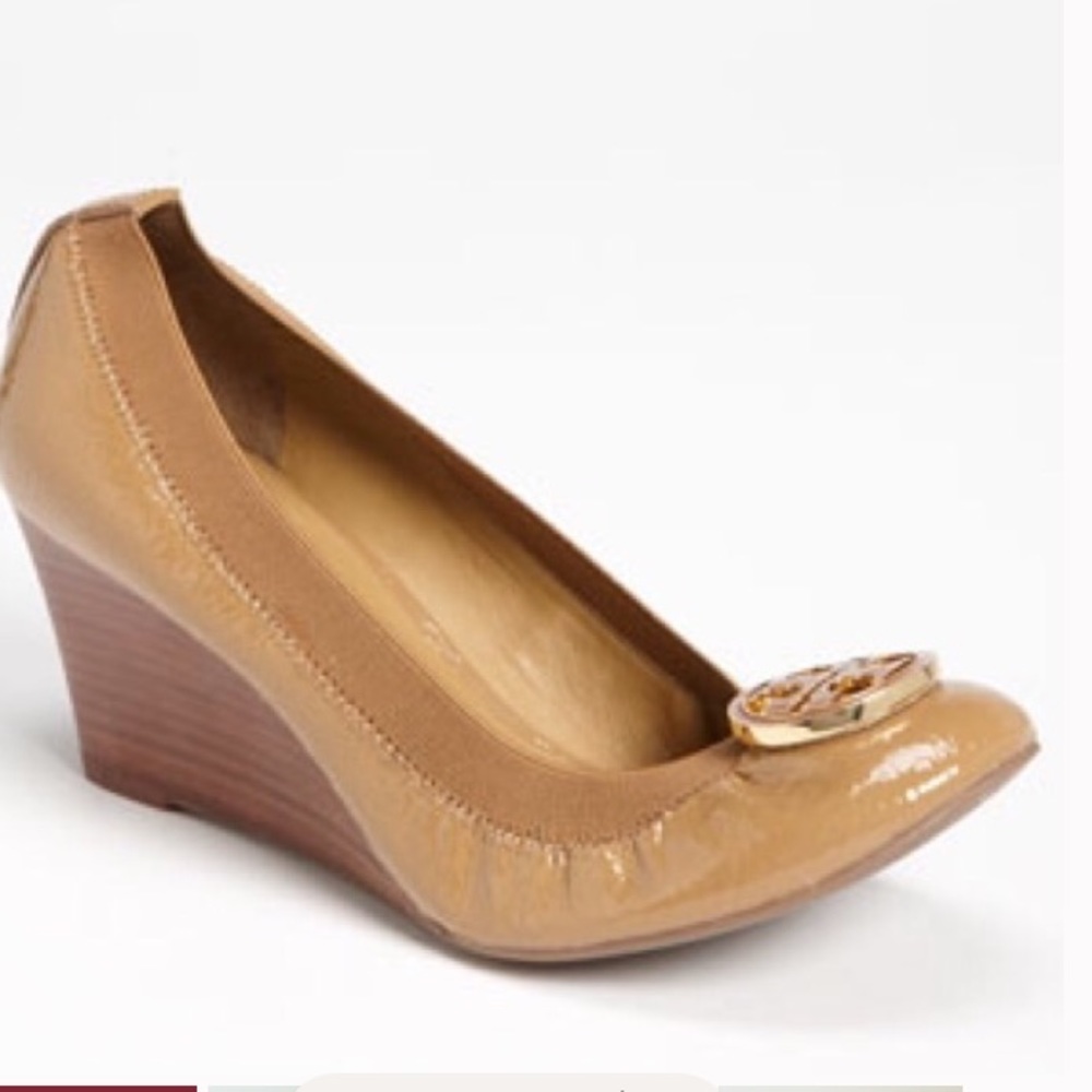 Tory Burch Caroline wedge 7.5. Like new!